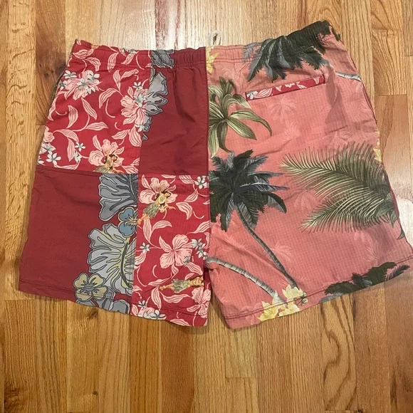 Tommy Bahama Swim Trunks - Picture 6 of 7